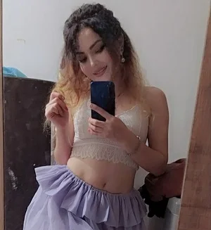 Cute Call Girl in Noida Sector 62